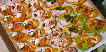 Сытный фуршетный сет на 11-12 персон